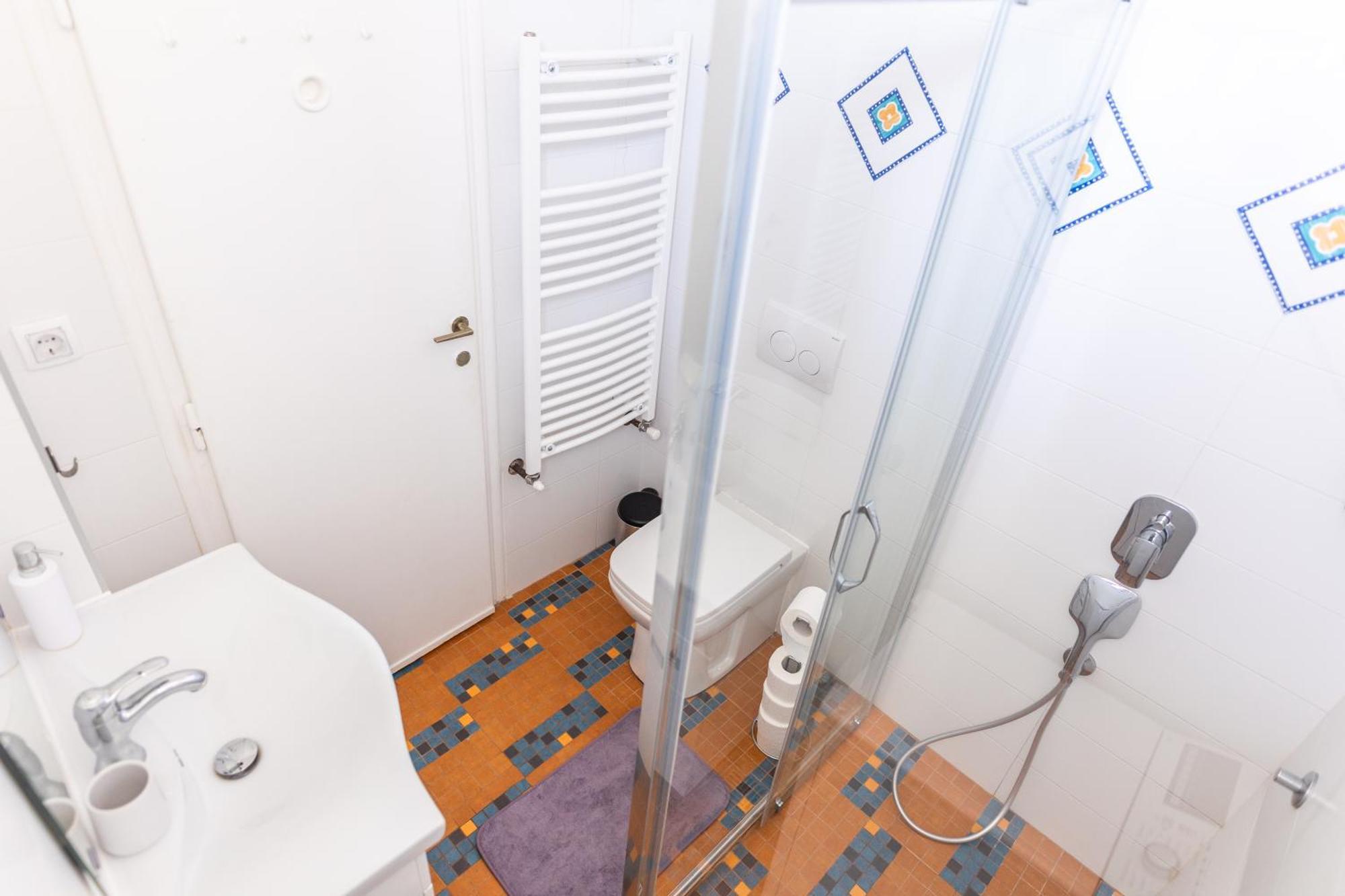 Ugi House - Center Apartment